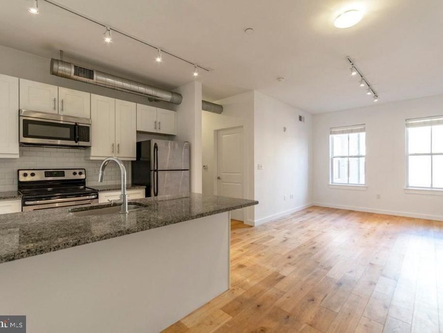 224 Church Street, Unit 406, Philadelphia, PA 19106 Main Photo