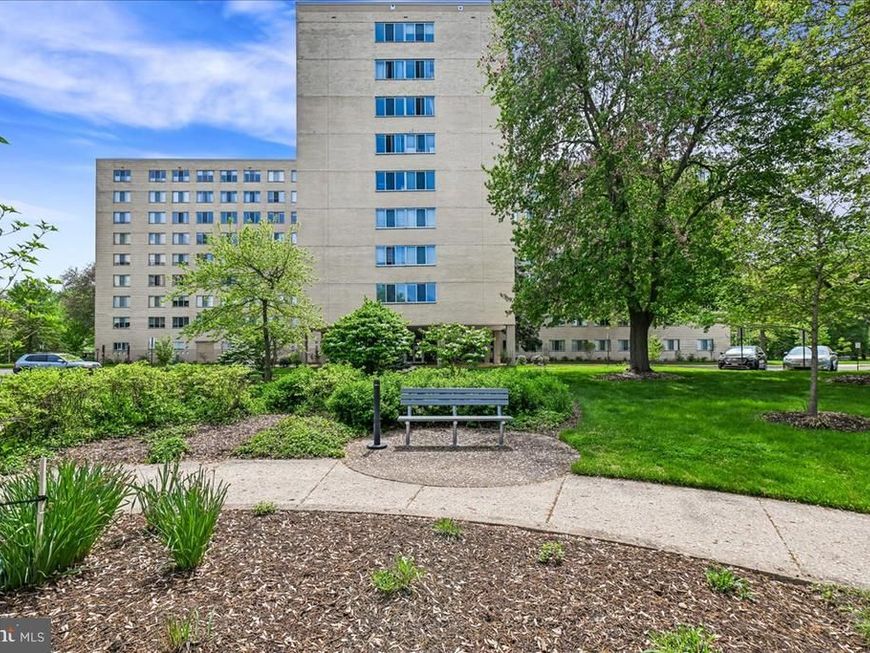 6631 Wakefield Drive, Unit 203, Alexandria, VA 22307 Main Photo