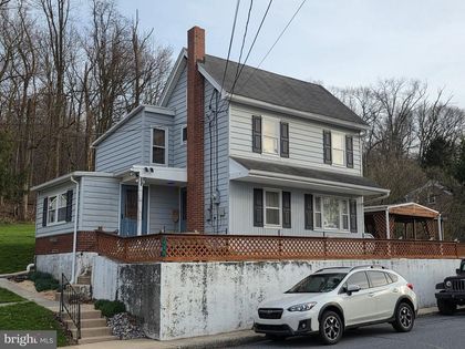 485 N MAPLE STREET Ephrata, PA 17522