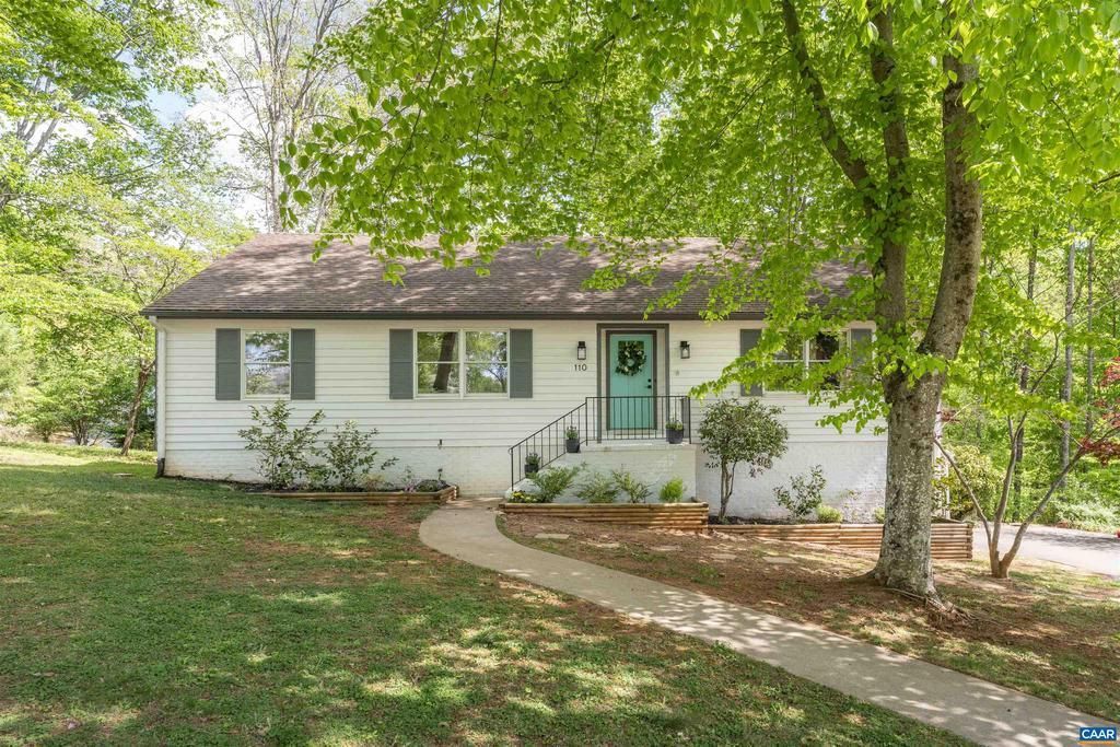 110 Carrsbrook Ct, Charlottesville, VA 22901 Main Photo