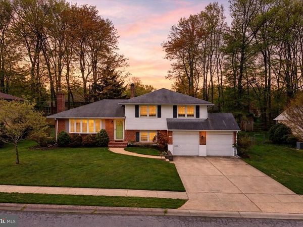 2410 LARCHWOOD ROAD, WILMINGTON, DE 19810