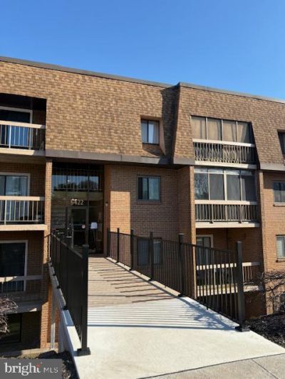 5422 Valley Green Drive, Unit B3, Wilmington, DE 19808 Main Photo