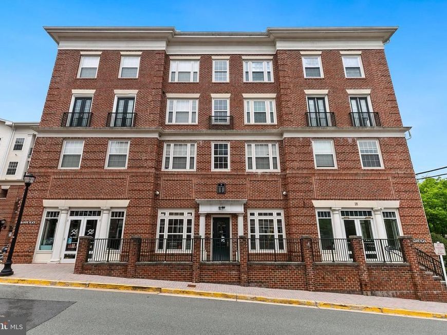 7 Granite Place, Unit 316, Gaithersburg, MD 20878 Main Photo