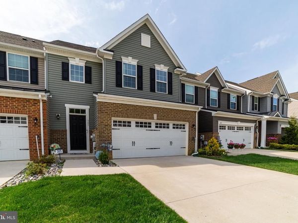 305 HIDDEN ACRES LANE , MOORESTOWN, NJ 08057