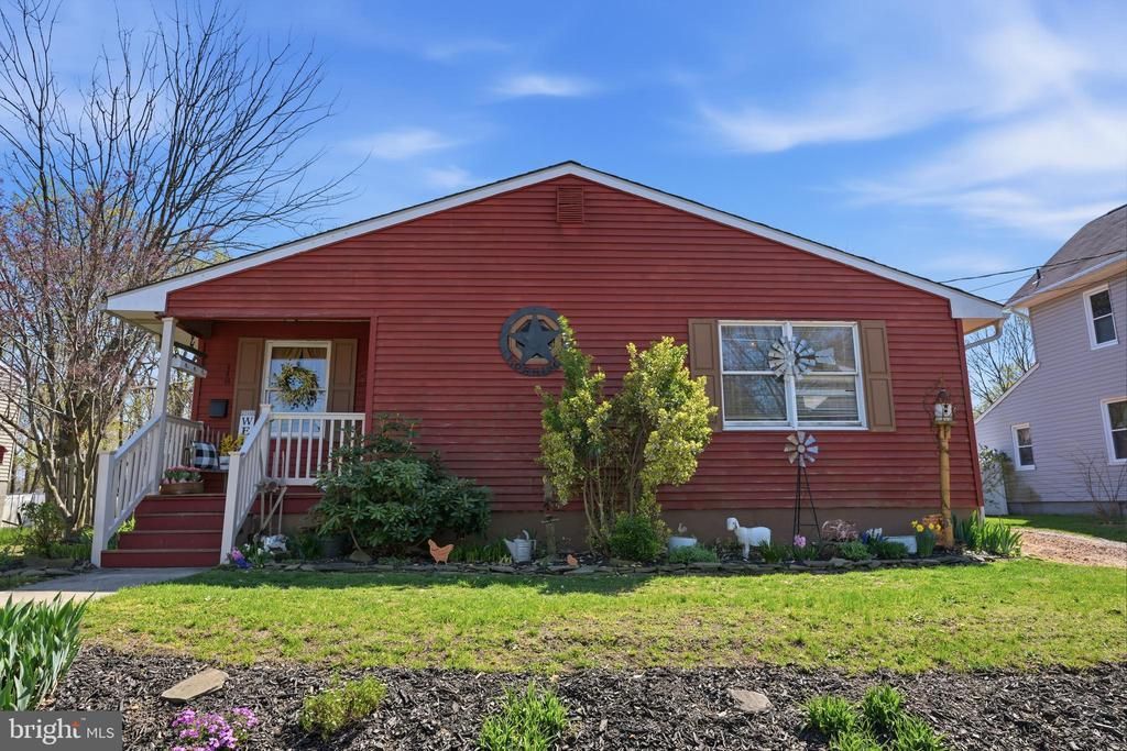 118 W Clinton Street, Clayton, NJ 08312 Main Photo