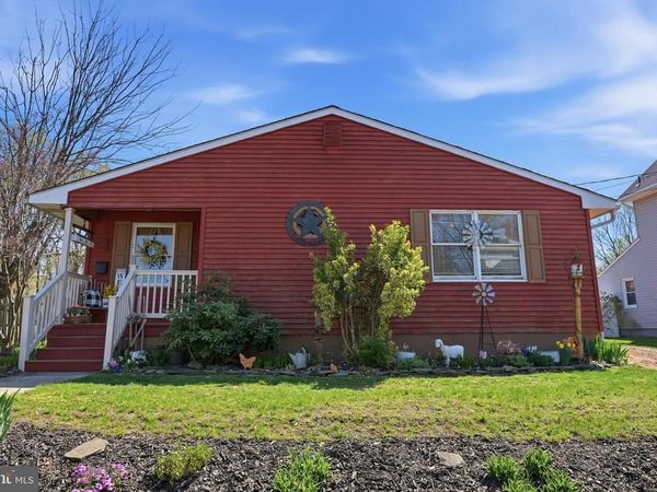 118 W CLINTON STREET, CLAYTON, NJ 08312