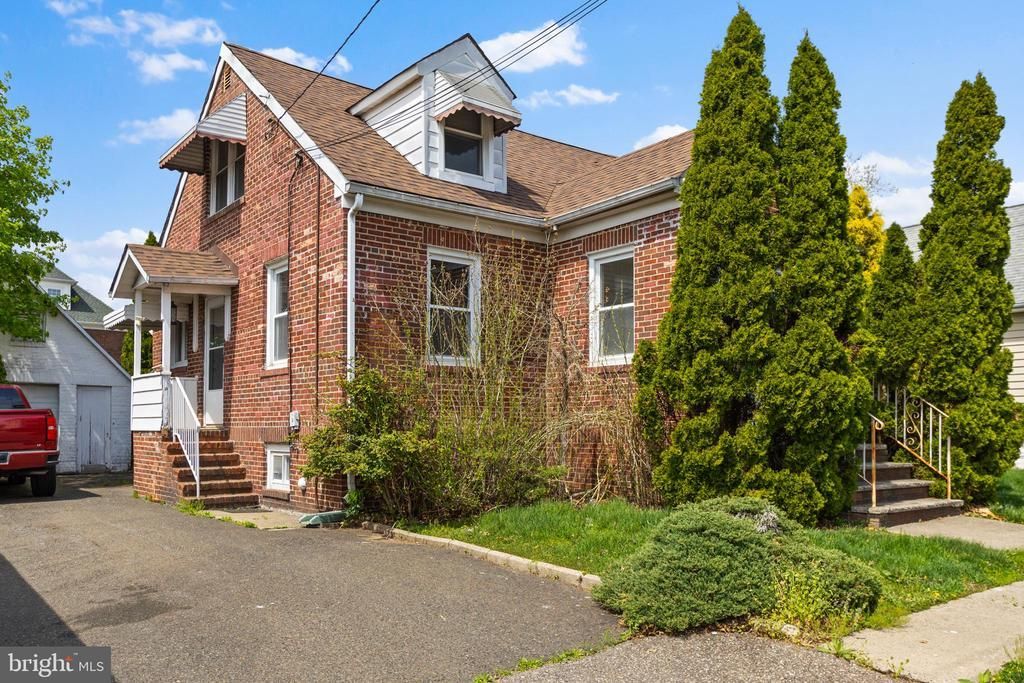 35 Melbourne Court , Woodbridge, NJ 07095 Main Photo