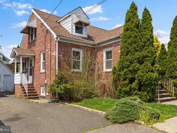 35 MELBOURNE COURT , WOODBRIDGE, NJ 07095