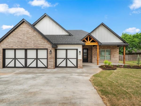 1437 Buckhorn Place, Tuttle, OK 73089