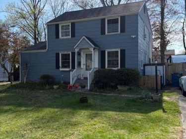 385 E MAGNOLIA DRIVE , MORRISVILLE, PA 19067