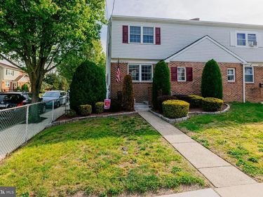 327 LINCOLN AVENUE , BRISTOL, PA 19007