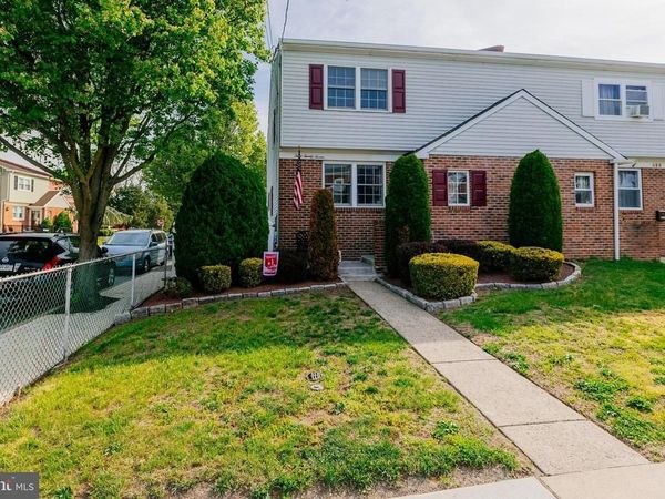 327 LINCOLN AVENUE , BRISTOL, PA 19007