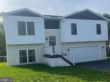 3 WALLEYE DRIVE, SHIPPENSBURG, PA 17257