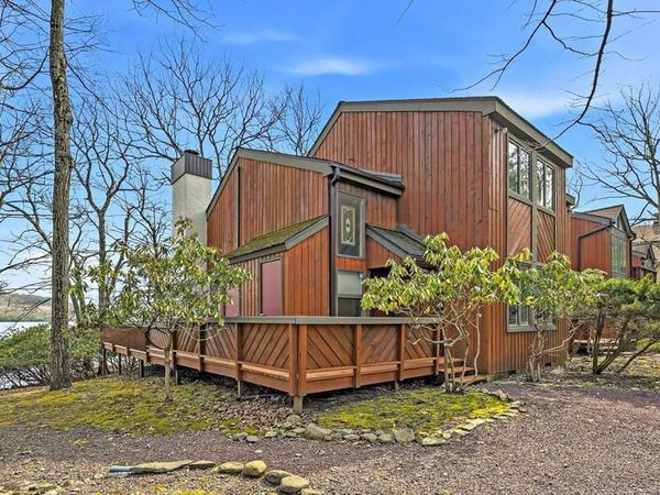 79 DOVE DRIVE , LAKE HARMONY, PA 18624