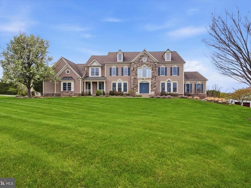 8 Deerfield Drive , Malvern, PA 19355 Main Photo