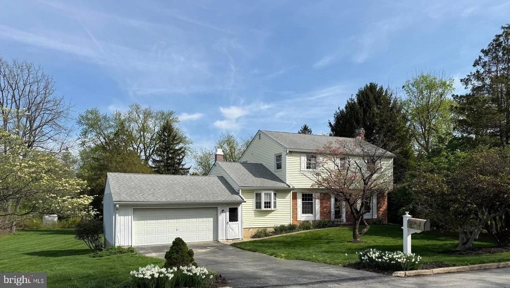 22 BIRCH ROAD , MALVERN, PA 19355