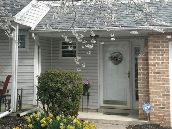 107 FAWN RDG N, HARRISBURG, PA 17110