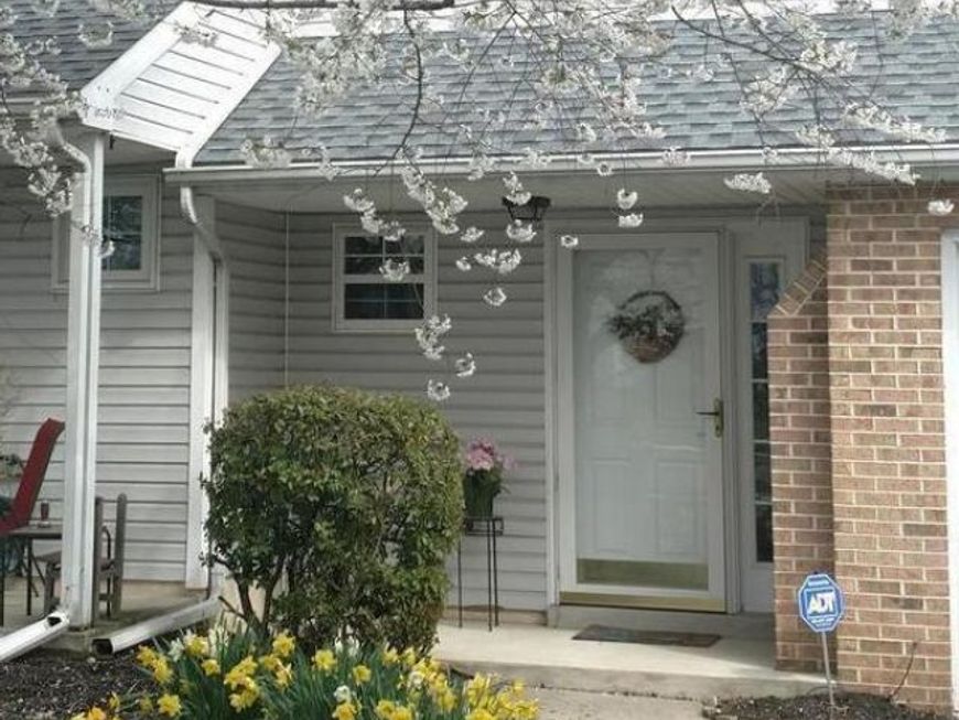 107 Fawn Rdg N, Harrisburg, PA 17110 Main Photo