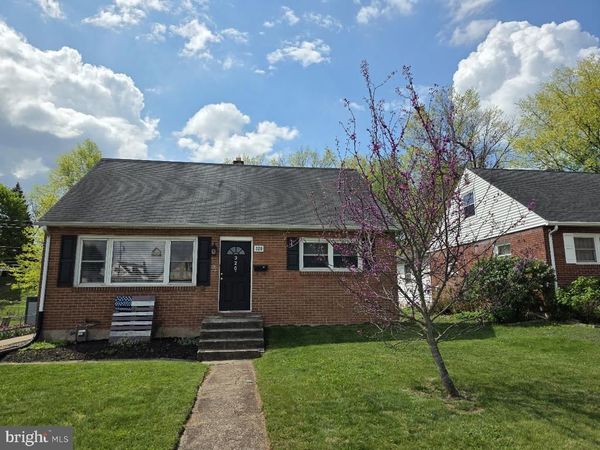 320 E ROOSEVELT AVENUE, MIDDLETOWN, PA 17057