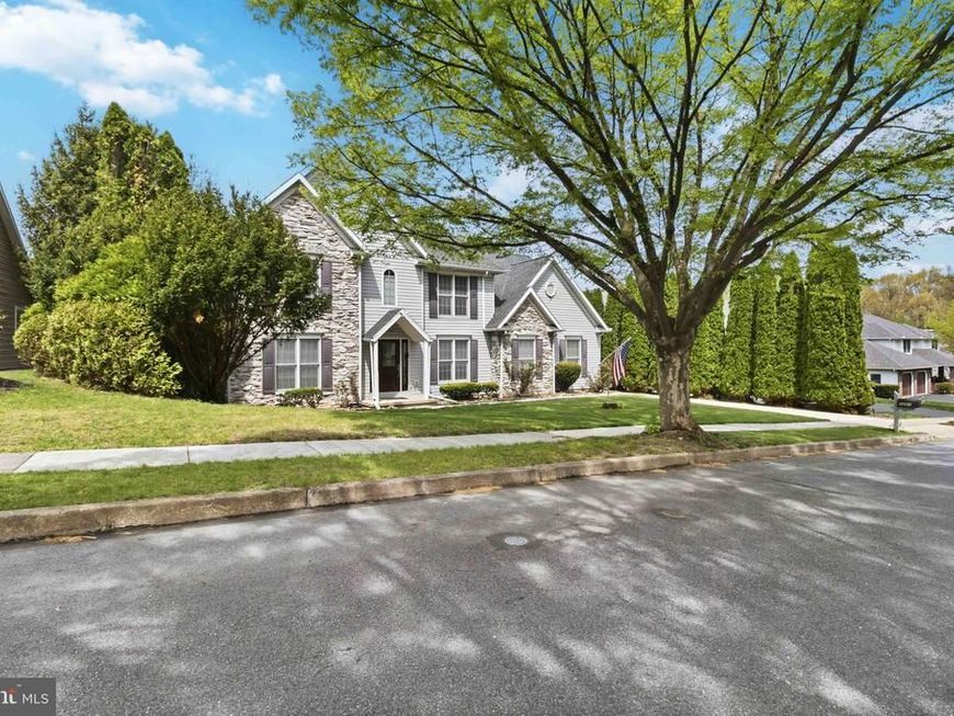 1221 Jill Drive, Hummelstown, PA 17036 Main Photo