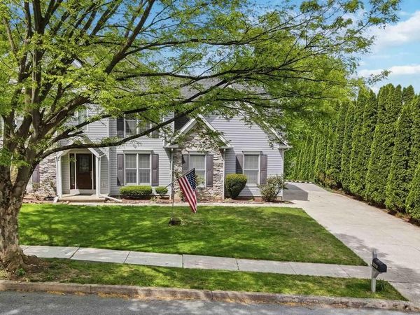 1221 JILL DRIVE, HUMMELSTOWN, PA 17036