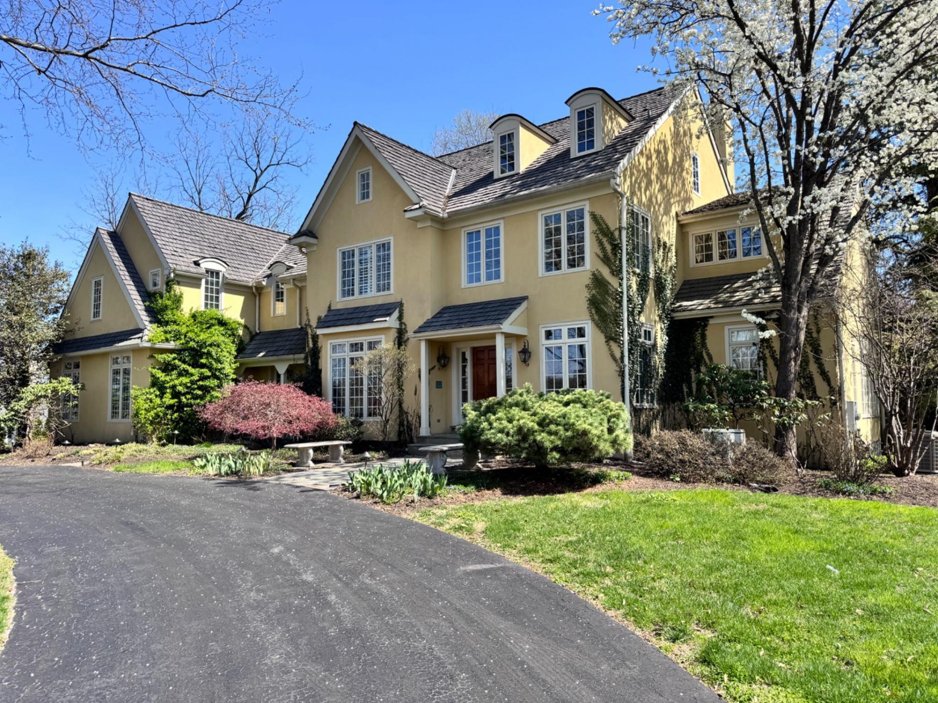 11 HARRISON DRIVE , NEWTOWN SQUARE, PA 19073