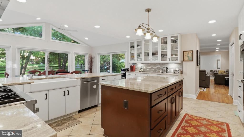 11057 Powder Horn Drive, Rockville, MD 20854 Main Photo