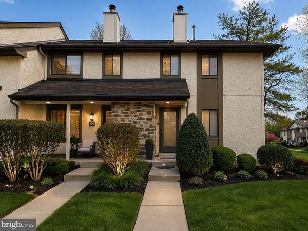 101 HAMPSHIRE, PLAINSBORO, NJ 08536