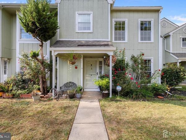 5 POND VIEW DRIVE , PLAINSBORO, NJ 08536