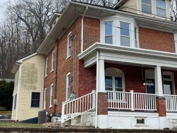 5 EHST ROAD , BECHTELSVILLE, PA 19505