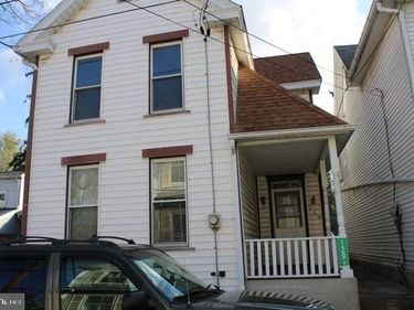 129 E VINE STREET , CHAMBERSBURG, PA 17201