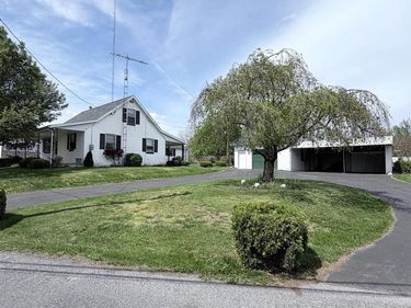 1077 PAPER MILL ROAD , CHAMBERSBURG, PA 17202