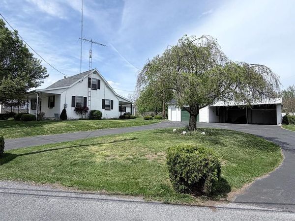 1077 PAPER MILL ROAD , CHAMBERSBURG, PA 17202