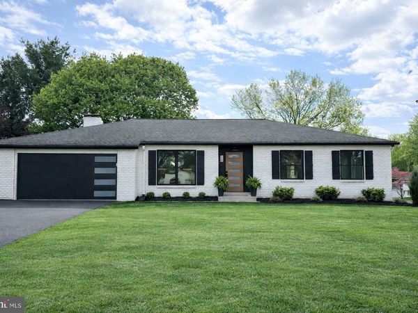 36 KINGSTON DRIVE , PALMYRA, PA 17078