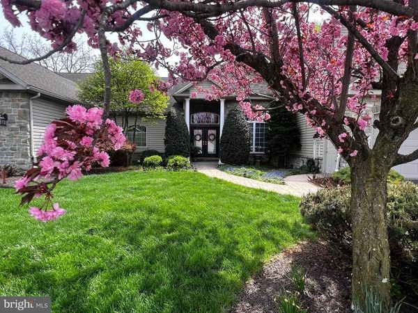 844 VICTORIA LANE, PALMYRA, PA 17078