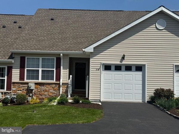 317 JEFFERSON COURT, ROYERSFORD, PA 19468