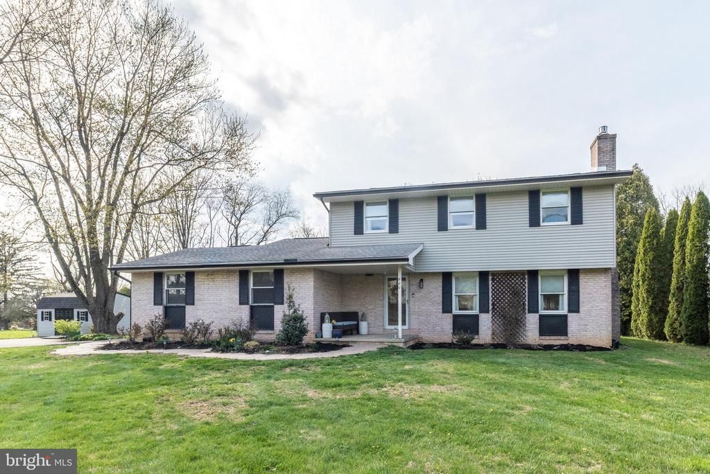 680 HOPE DRIVE , NAZARETH, PA 18064