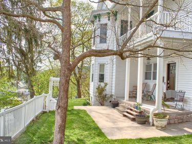 711 CLAY STREET , SHAMOKIN, PA 17872