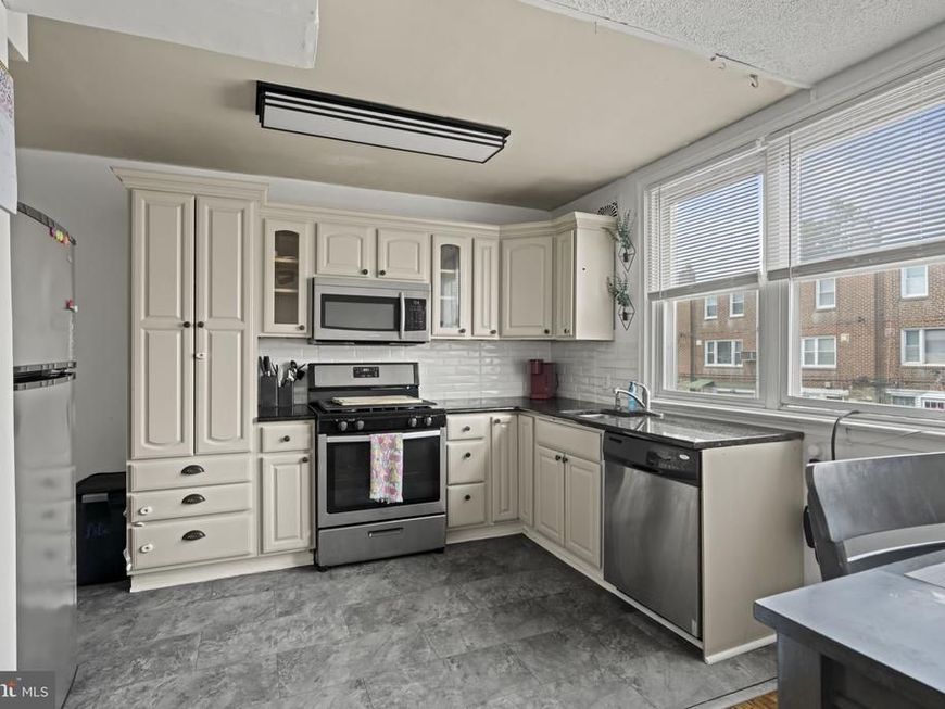 6334 Edmund Street, Philadelphia, PA 19135 Main Photo