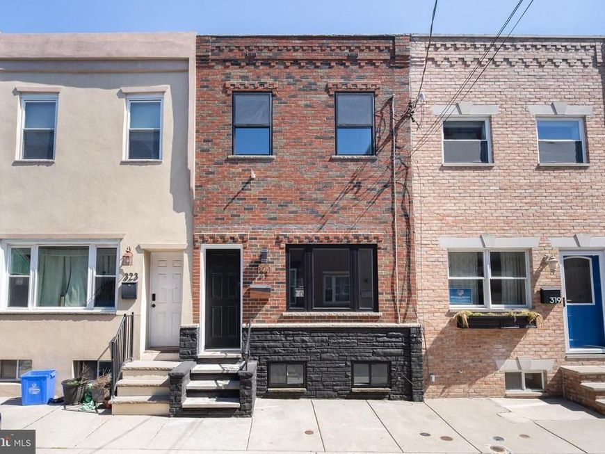 321 Emily Street, Philadelphia, PA 19148 Main Photo