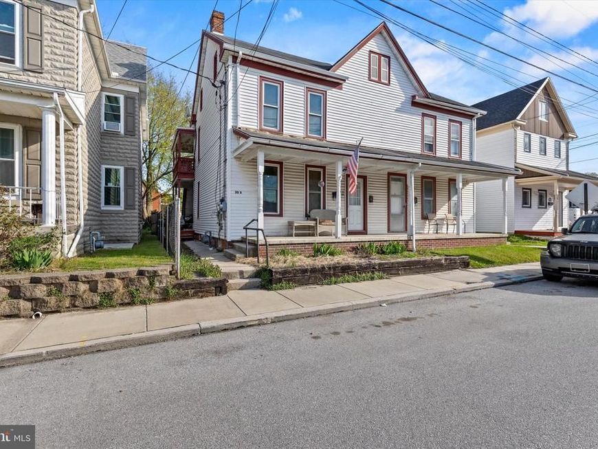 30 W Middle Street, Hanover, PA 17331 Main Photo