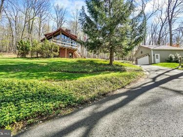 777 ALDINGER DRIVE, DALLASTOWN, PA 17313