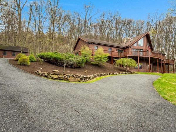 635 GAP ROAD, LEWISBERRY, PA 17339