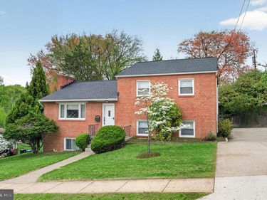 945 N QUANTICO STREET, ARLINGTON, VA 22205