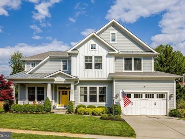 504 VALLEY DRIVE SE, VIENNA, VA 22180