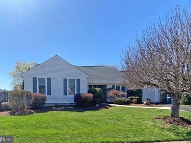 13905 DEVIAR DRIVE, CENTREVILLE, VA 20120