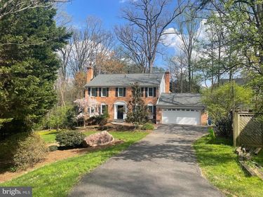 2010 WESTWOOD TERRACE, VIENNA, VA 22182