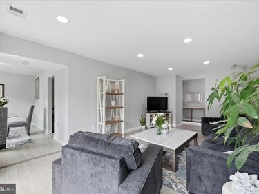 9731 KINGS CROWN COURT, Unit 102, FAIRFAX, VA 22031