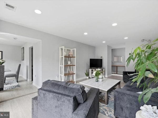 9731 KINGS CROWN COURT, Unit 102, FAIRFAX, VA 22031