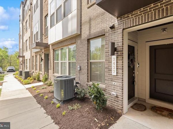 2437 SILVER LINE ALY, Unit 69A, HERNDON, VA 20171